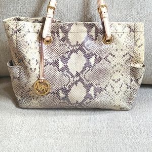 Michael Kors tote